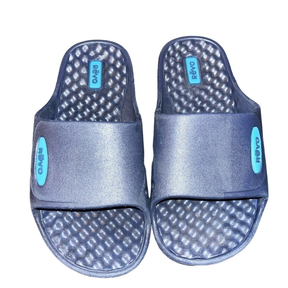 Revo slides